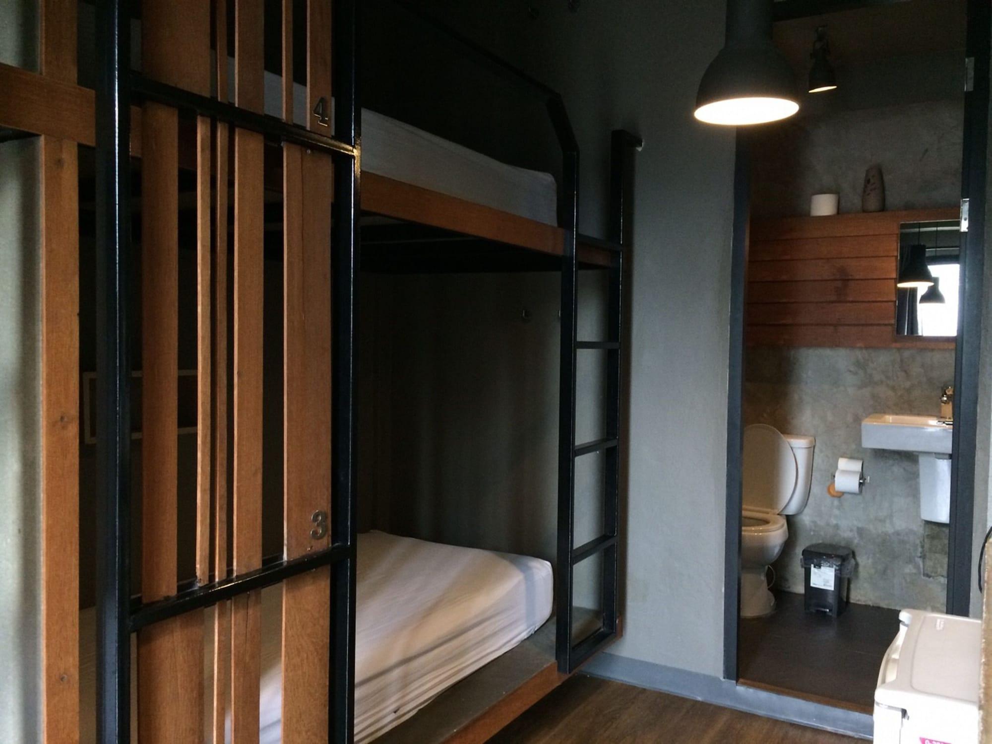 Cloudy Hostel Bangkok Luaran gambar
