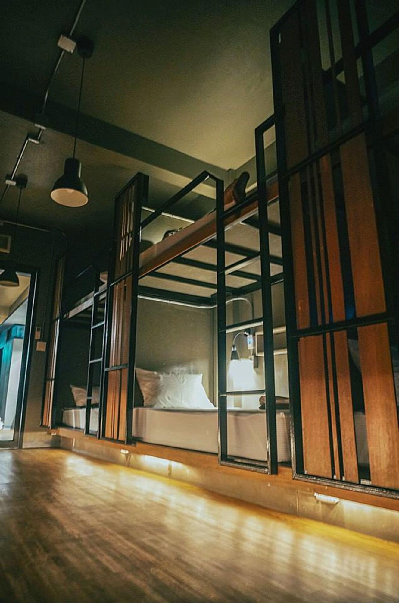 Cloudy Hostel Bangkok Luaran gambar