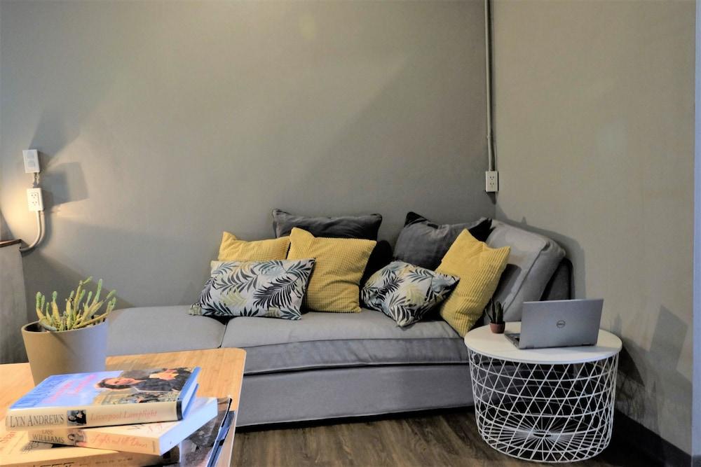 Cloudy Hostel Bangkok Luaran gambar