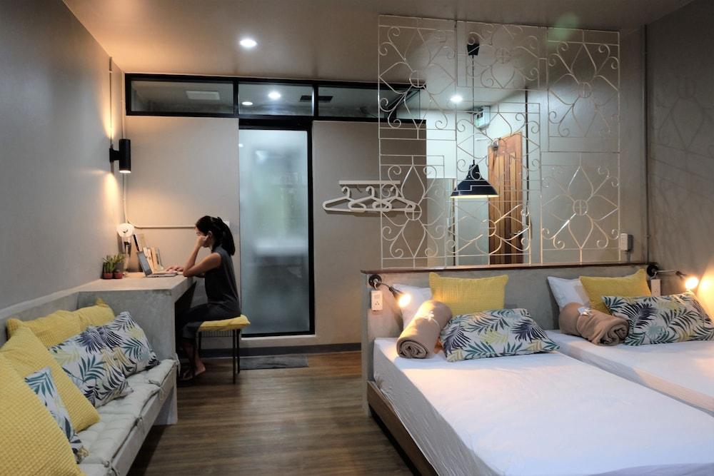 Cloudy Hostel Bangkok Luaran gambar