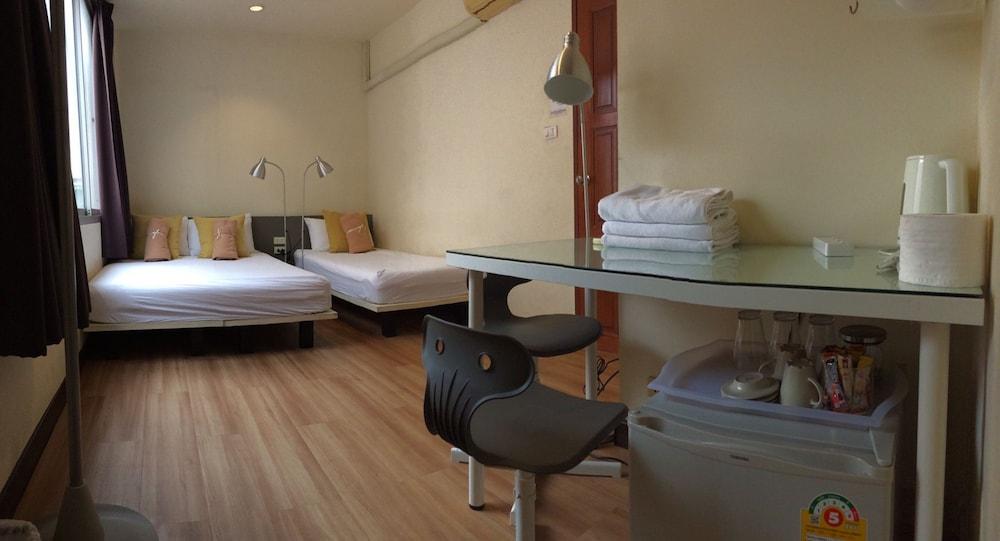Cloudy Hostel Bangkok Luaran gambar