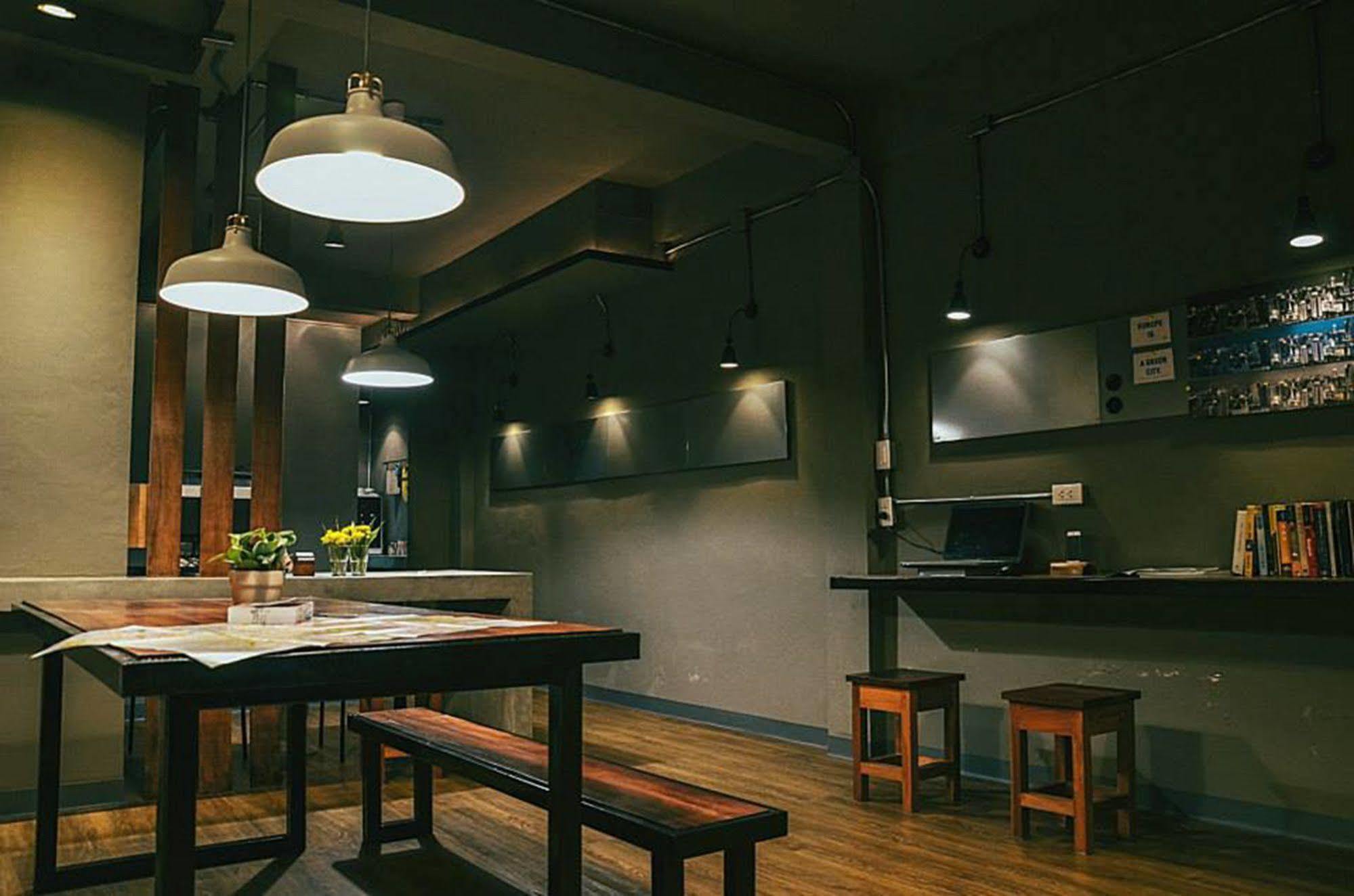 Cloudy Hostel Bangkok Luaran gambar