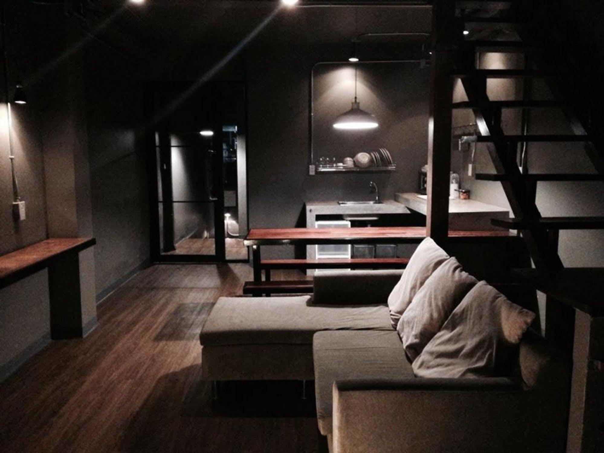 Cloudy Hostel Bangkok Luaran gambar
