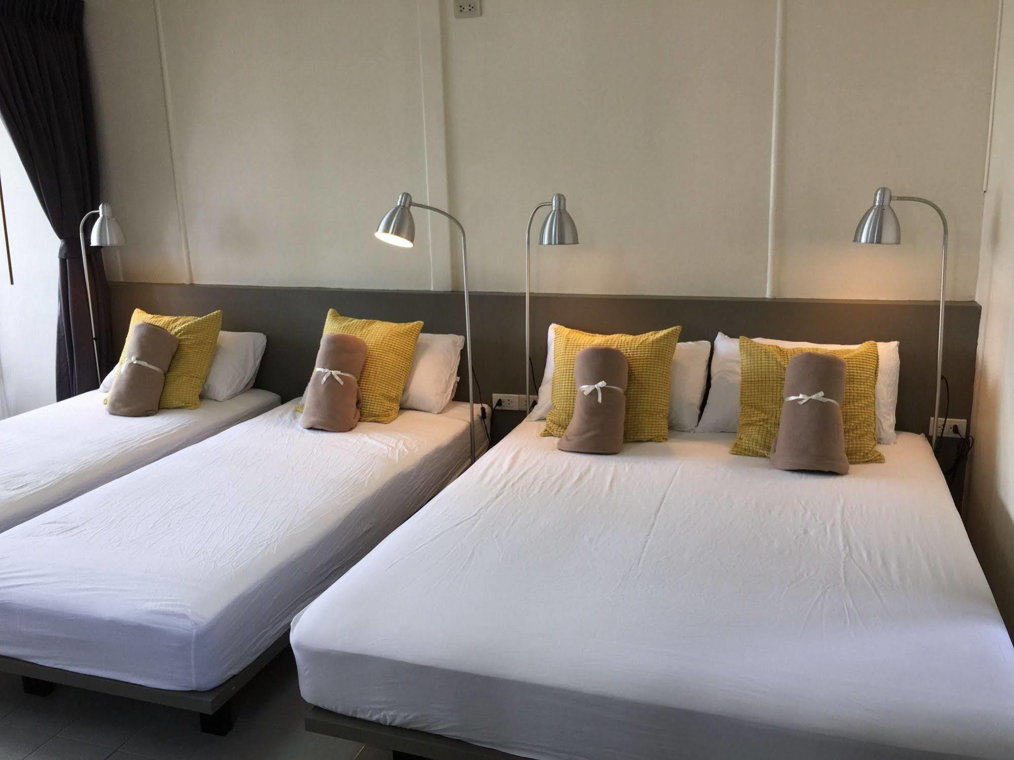 Cloudy Hostel Bangkok Luaran gambar